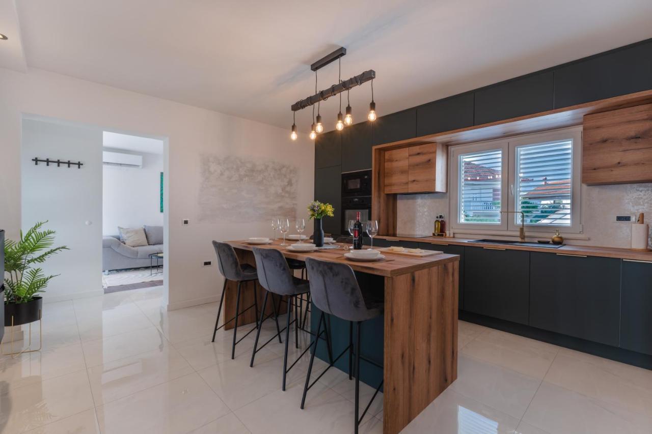 Apartment Glamorous Getaway Zadar Bagian luar foto