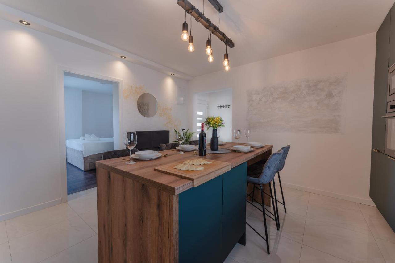 Apartment Glamorous Getaway Zadar Bagian luar foto